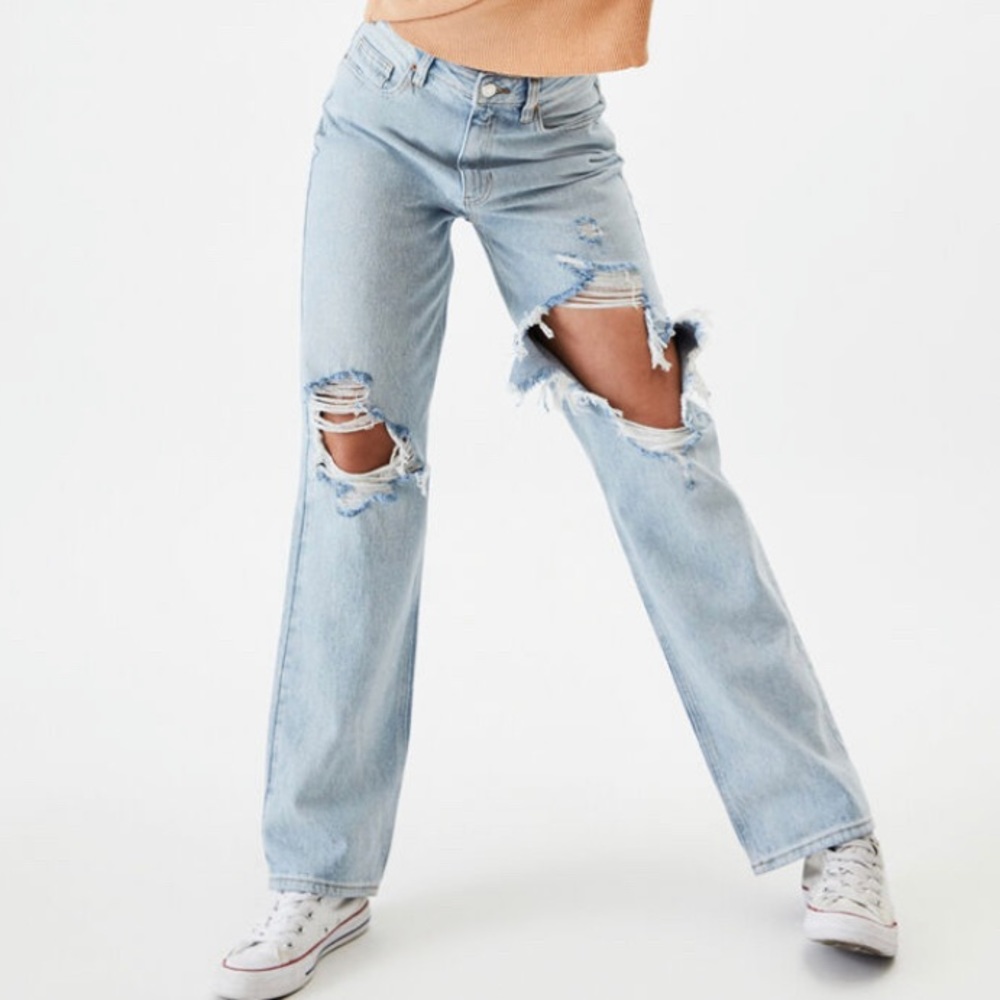 90s boyfriend jeans